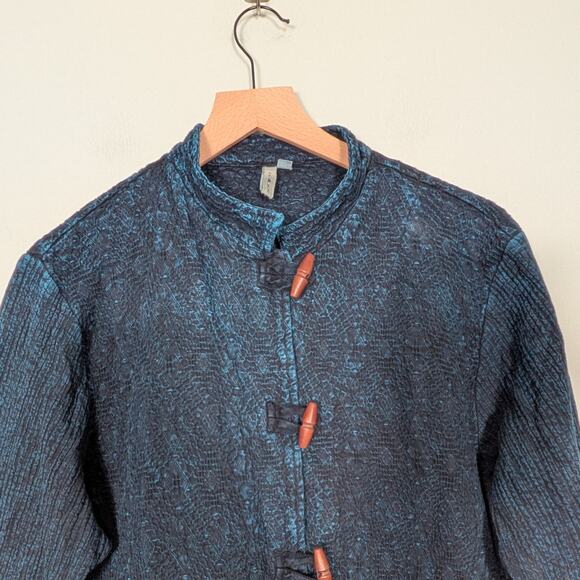 Vintage Lagenlook Topper Jacket M Blue Artsy Textured Mandarin Wooden Toggle - Picture 6 of 11